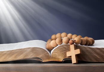 Canvas Print - Open Bible book on the wooden table