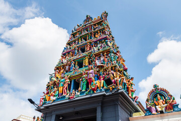 Building view of the Sri Mariamman Temple in Chinatown, Singapore, Built in 1827, it's the oldest Hindu temple in Singapore.