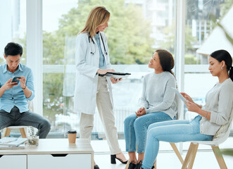 Canvas Print - Women, doctor and smile with patient on file with results, report and feedback on health progress at clinic. People, medical professional and happy with folder for good news and healing on diagnosis