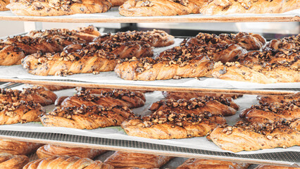 Poster - Bread baking in a bakery, put the cakes on top, put walnuts on top