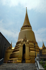 golden buddhist temple, bangkok