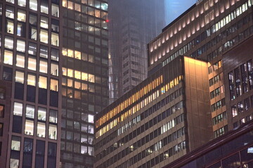 Poster - Hochhaus in Frankfurt, nachts