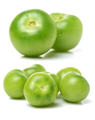 Canvas Print - Green tomatoes on white background