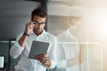 Aufkleber - Tablet, report and businessman in office online for social media, planning and research in workplace. Professional, vision and male person on digital tech for project ideas, website and thinking
