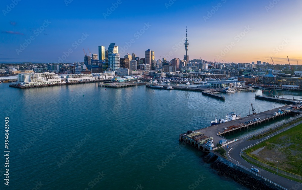 Downtown Auckland city skyline at sunset, Auckland, New Zealand. Stock ...