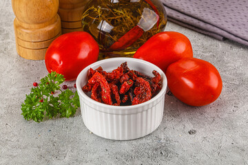 Canvas Print - Sundried red tomatoes in the bowl