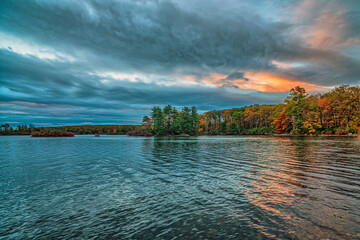 Wall Mural - Harriman State Park, at the lake at sunrise