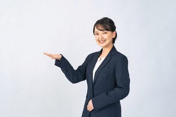 Aufkleber - 案内するスーツを着た女性