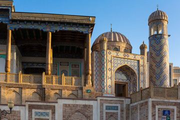 Wall Mural - The Hazrat Khizr Mosque in Samarkand