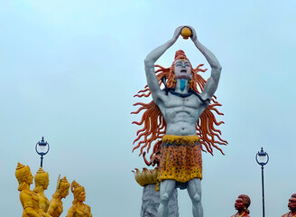 Wall Mural - statue of mahahkal holding shankh