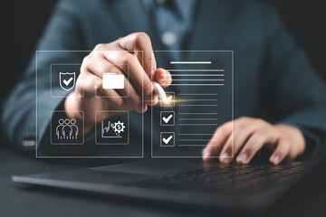 Aufkleber - The auditor checks the documents and marks them as correct ,for certification and quality control that meets international standards ,Management of corporate data storage ,plan review process