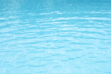 Canvas Print - Clear water in outdoor swimming pool on sunny day