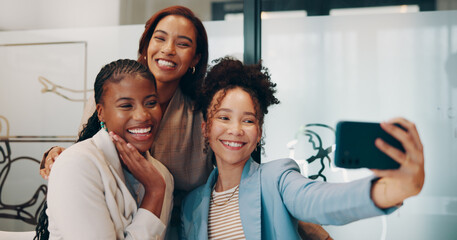 Canvas Print - Business, women and happy on selfie at office for memories, social media post and profile picture. People, employees and smile or excited on work break for bonding, support and unity with teamwork