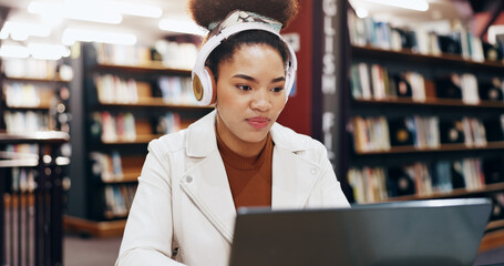 Aufkleber - African, student and typing on laptop in library for research information, university web and study schedule. Girl, online course and headphones for education project, exam results and podcast audio