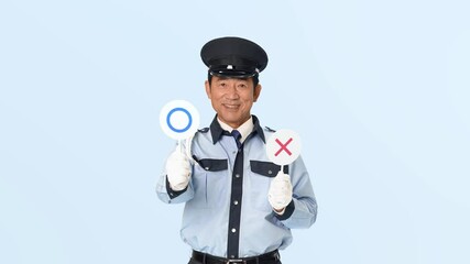 Poster - マル印を見せる男性警備員