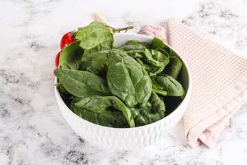 Poster - Green spinach leaves in the bowl