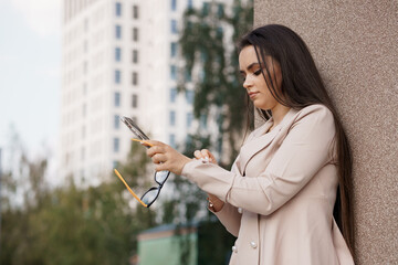 Urban Elegance: A Thoughtful Moment Captured in the City