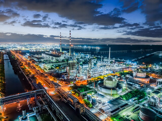 Wall Mural - Oil refinery and chemical plant at seaside