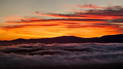 Wall Mural - sunrise over the mountains