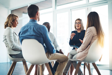 Leinwandbilder - Mentor, team building and meeting with business people in office for support, training or equality. Coaching, collaboration and development with employees in circle for communication and mission
