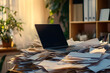 © Jearu - Aktenberge auf dem Schreibtisch, zu viel Arbeit und Überarbeitung, fehlende Digitalisierung, Aktenberge und Aktenwahnsinn, drohender Burnout im Büro