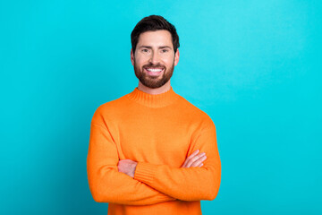 Photo of cheerful attractive man folded arms wear trendy clothes isolated on aquamarine color background