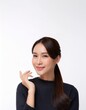 © MiMint - People come to use beauty services.