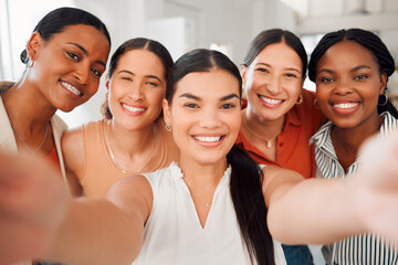 Canvas Print - Happy women, portrait and business with selfie for photography, picture or memory together at office. Young, female people or employees with smile for team building, moment or capture at workplace