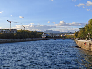 Canvas Print - The river embankments in San Sebastian Donostia, Basque Country, Spain