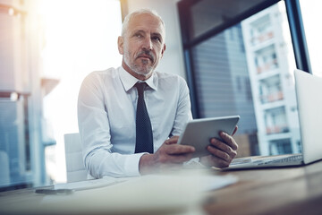 Aufkleber - Mature, businessman and thinking with tablet in office as accountant in financial agency or banking. Male person, technology and planning at desk for investment opportunity, career or idea as manager