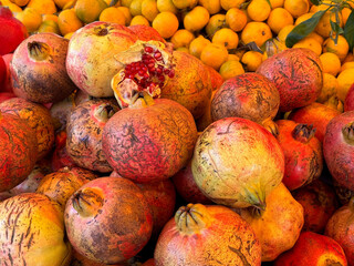 Wall Mural - Pomegranates ripe fruits on market