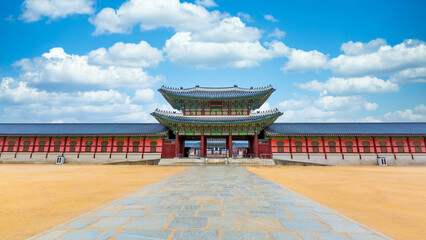 Wall Mural - Gyeongbokgung palace in Seoul City, South Korea, Gyeongbokgung palace landmark of Seoul, South Korea, Korean wooden traditional house in Gyeongbokgung the main royal palace, Seoul, South Korea.