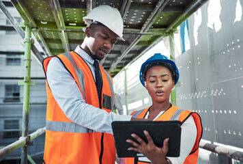 Aufkleber - Construction, online and people on tablet meeting for inspection, building and maintenance. Engineering, architecture and man and woman on digital tech for planning, infrastructure and collaboration