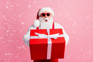 Wall Mural - omg season shopping sale x-mas christmas presents. astonished santa claus impressed big gift box ope