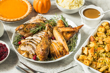 Wall Mural - Holiday Thanksgiving Turkey Dinner Platter