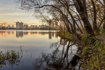 Wall Mural - Autumn Kyiv. Evening by the lake