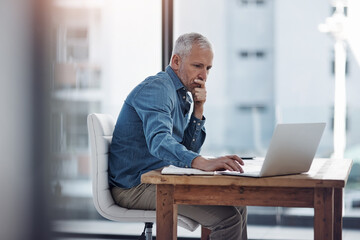 Aufkleber - Mature man, office and idea with laptop for research information, update and reading business news. Financial advisor, thinking and scroll with tech for investment, budget review and portfolio report