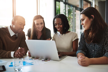 Fototapete - Planning, research and group of business people at laptop for online report, ideas or happy collaboration. Men, women and teamwork in office for meeting, discussion or data analysis at digital agency