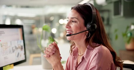 Leinwandbilder - Computer, conversation and support with woman in customer service office for advice or consulting. Communication, feedback and headset with happy call center employee in workplace for telemarketing