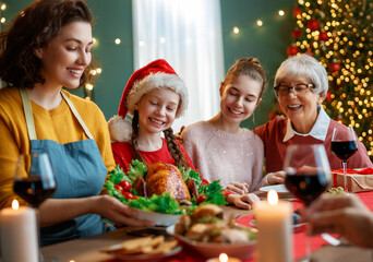 Wall Mural - family celebrating Christmas