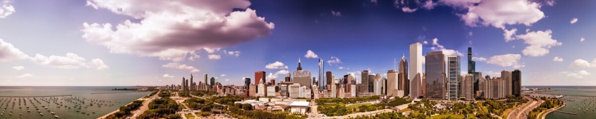 Fototapete - Aerial panoramic view of Chicago skyline from Millennium Park on a sunny summer day