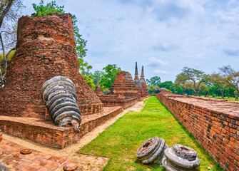 Wall Mural - The ruins of Wat Phra Si Sanphet archaeological complex, Ayutthaya, Thailanda