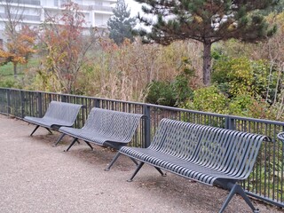 Wall Mural - bench in autumn park