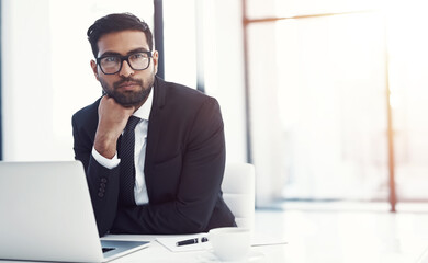 Aufkleber - Laptop, portrait and serious with business man at desk in office for administration or research. Computer, glasses and internet with confident corporate employee in professional workplace for growth