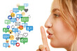 © Robert Kneschke - Frau legt Finger auf Mund gegen Social Media Icons