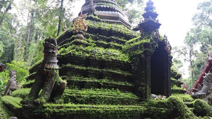 Wall Mural - Nature video background of the atmosphere inside the religious tourist attraction in the middle of nature Meditation Point of Pha Lat Fall, the way up to Doi Suthep, Chiang Mai, travelers always stop 