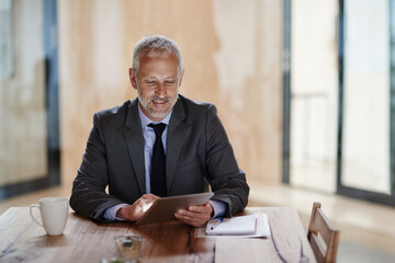 Aufkleber - Mature man, business and tablet for communication, networking and client feedback in office. Corporate lawyer, advocate and technology in law firm for conversation, legal research and review proposal