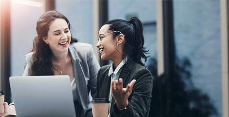 Aufkleber - Laughing, meeting and business women on laptop for talking, coffee break and funny conversation. Professional collaboration, teamwork and happy workers on computer for internet, website and project