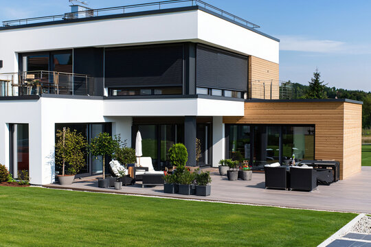 an electric roller shutter made of aluminum on a brand-new house