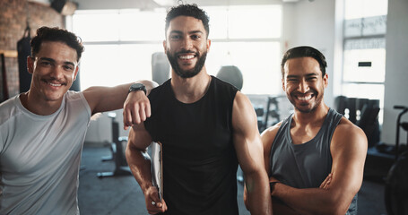 Canvas Print - Fitness, men and friends with portrait at gym for training teamwork, exercise support and strong people. Bodybuilder, personal trainer and athlete with smile at sports center for workout challenge